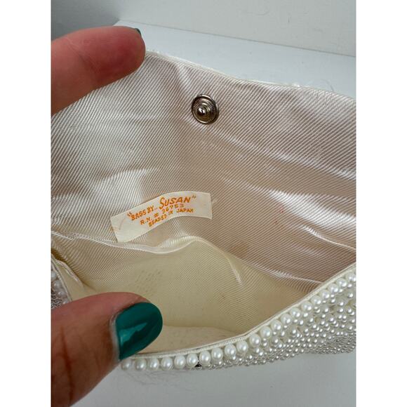VINTAGE Bags By Susan White Handbag Pearl Beaded Wedding Party Clutch Wallet - Picture 4 of 4